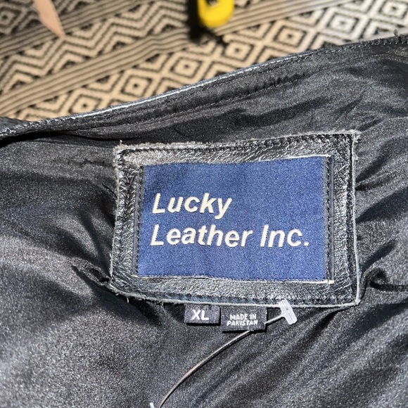 MEN’S LUCKY LEATHER INC. VEST🖤 - Picture 8 of 10